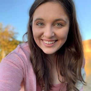 Meet your Posher, Brittani